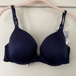 Victoria’s Secret Biofit Bra 38C TAGS ON